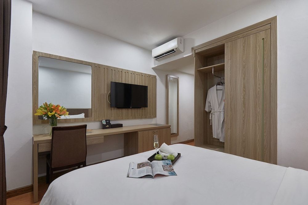 Superior Room, 1 Double Bed, City View