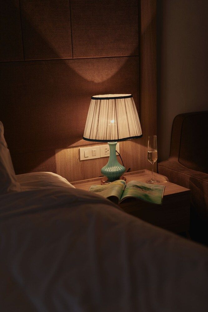 Executive Room, 1 King Bed, Bathtub, City View