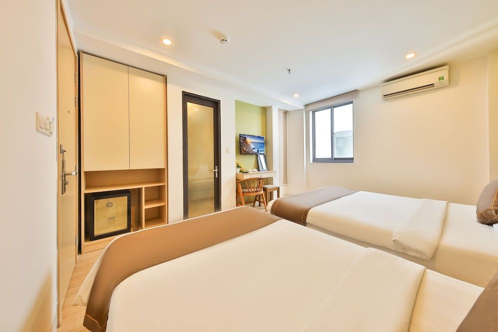 Superior Triple Room, City View