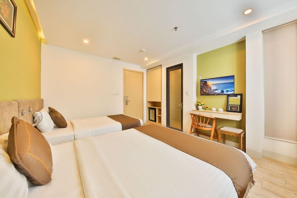 Superior Triple Room, City View
