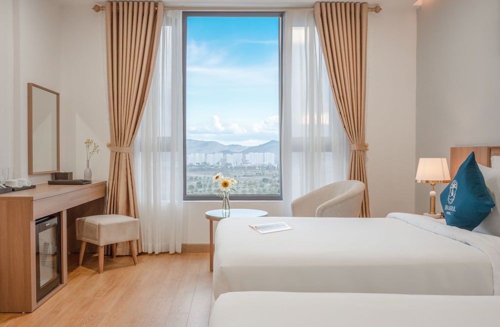 Deluxe Twin Room, City View
