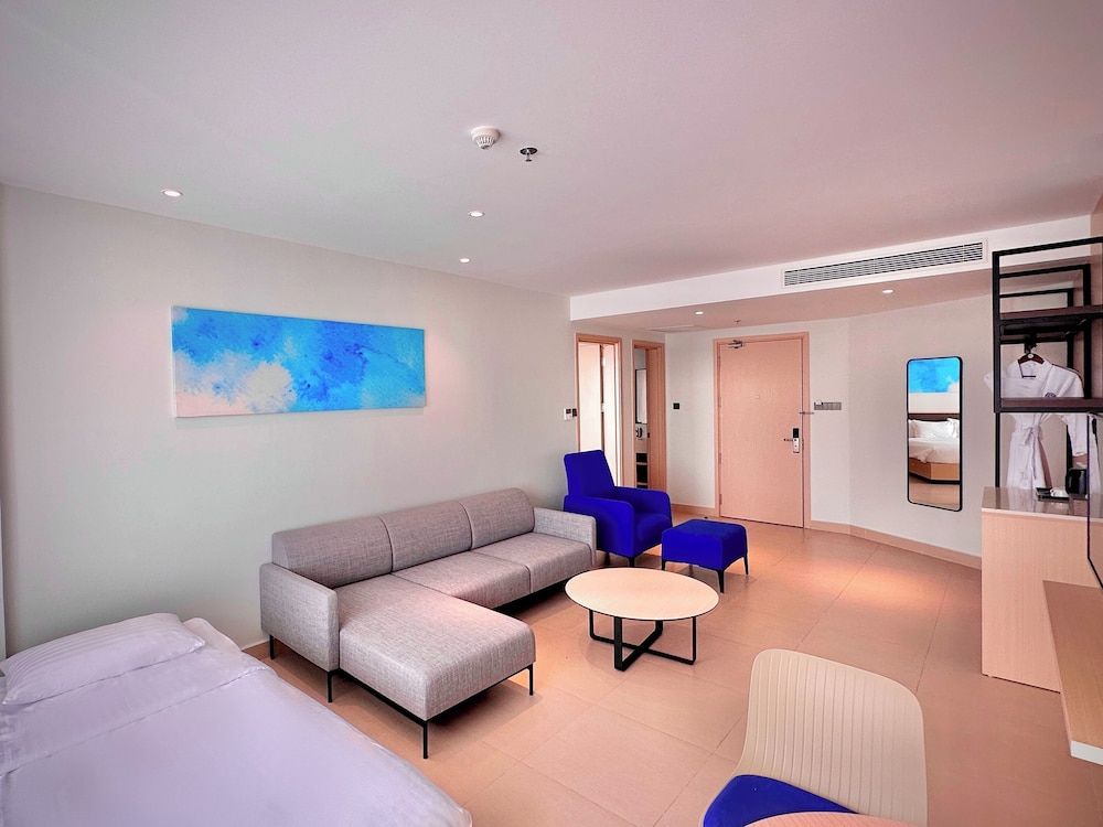 Hammi Seaview Family Studio Suite, Partial Ocean View 8