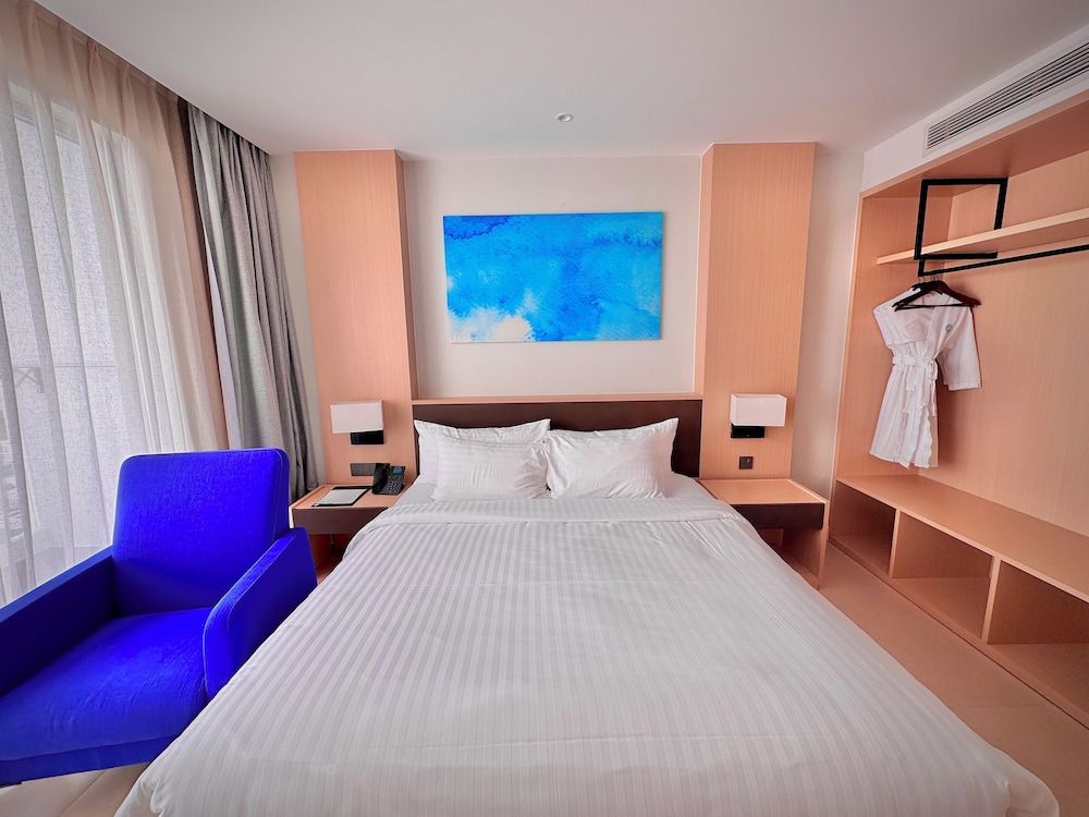 Hammi Seaview Family Studio Suite, Partial Ocean View 5