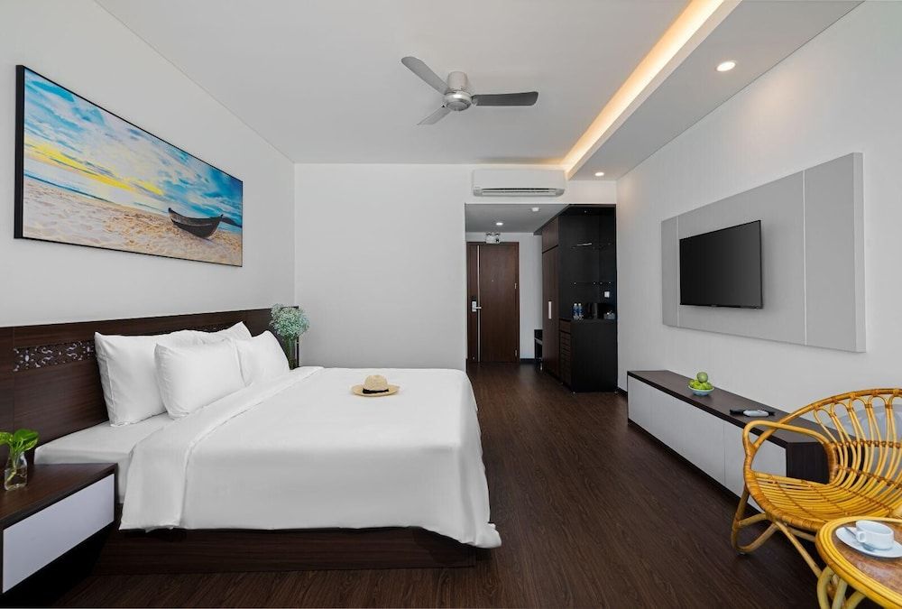 Superior Double Room, Balcony, Beach View