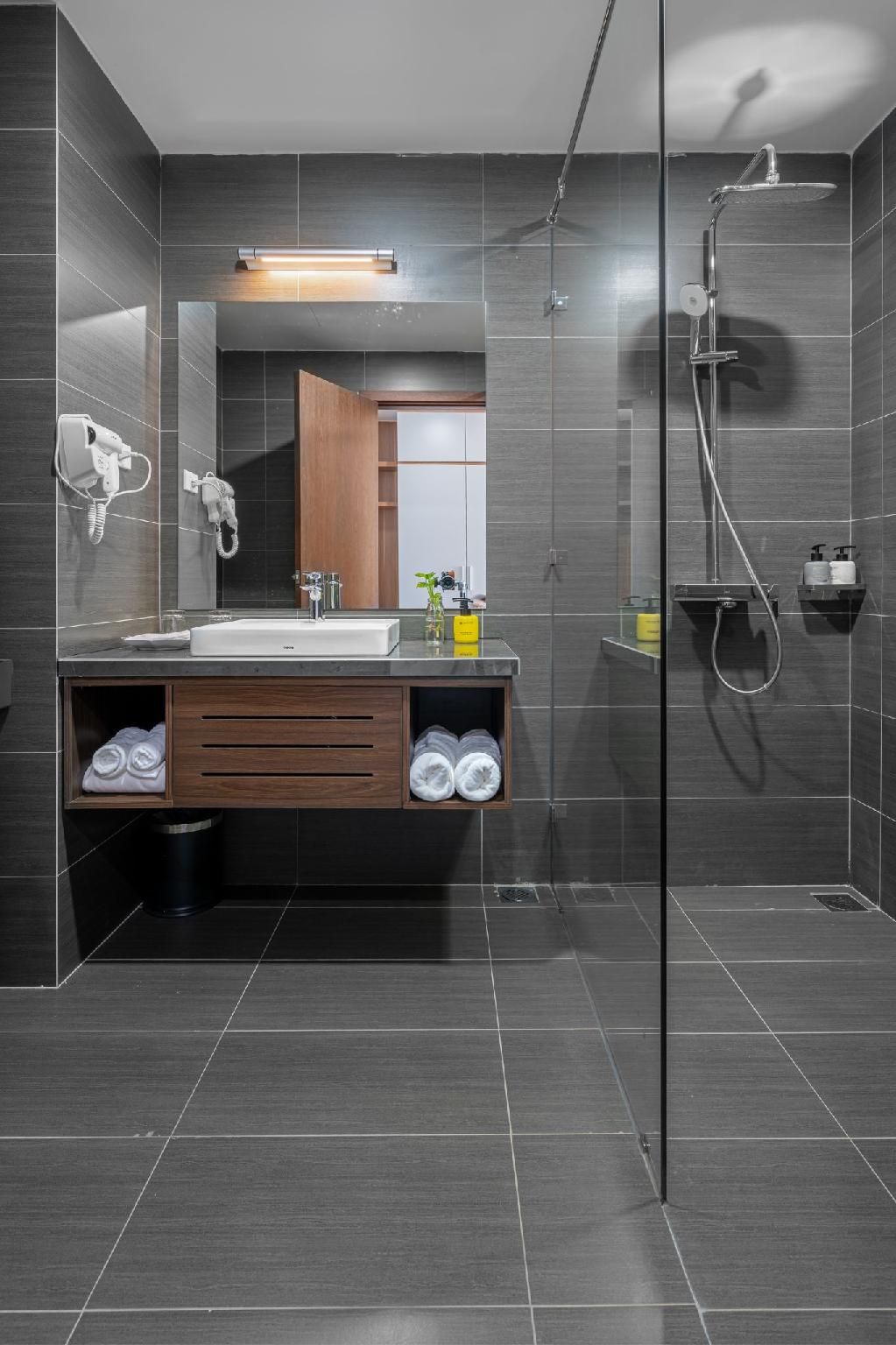 Superior Garden View Twin Room - Non-Smoking