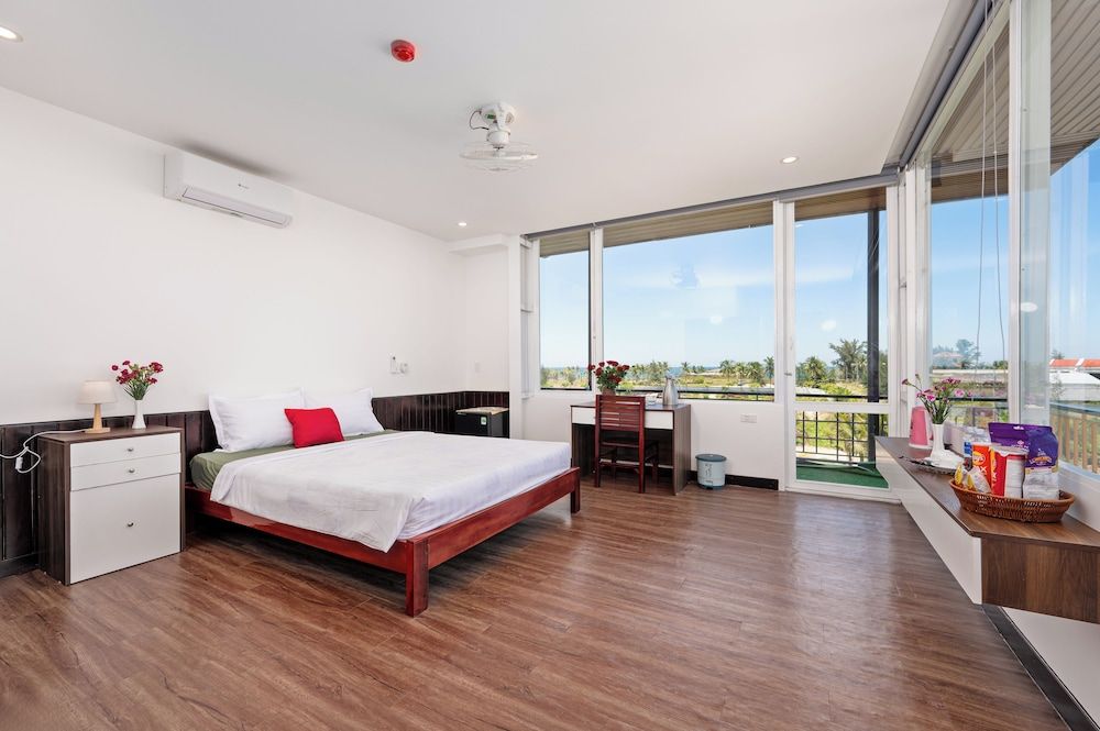 Hestia HaMy Beach House Superior Double Room, Non Smoking, Beach View 3