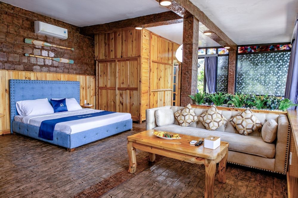 Ocean Front Triple Room