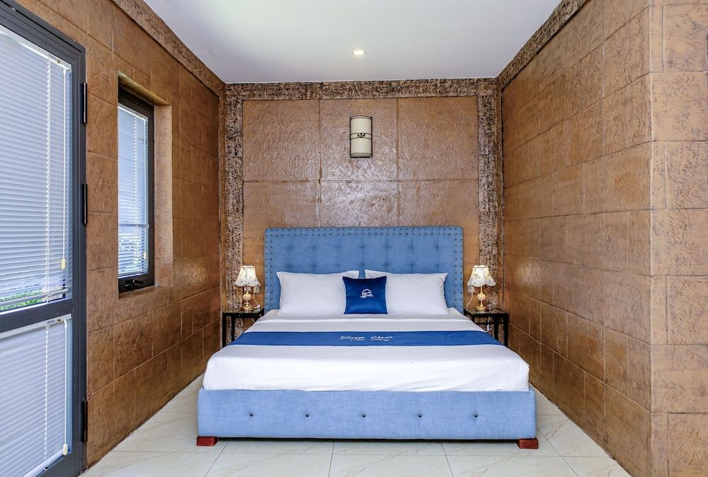 Deluxe Room with Garden View