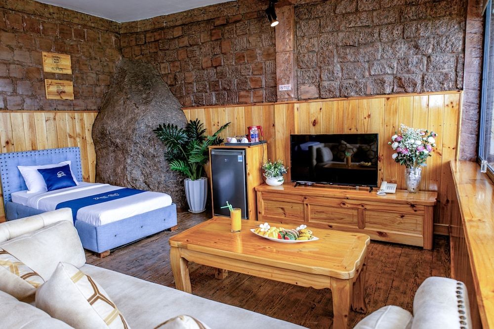 Ocean Front Family Room
