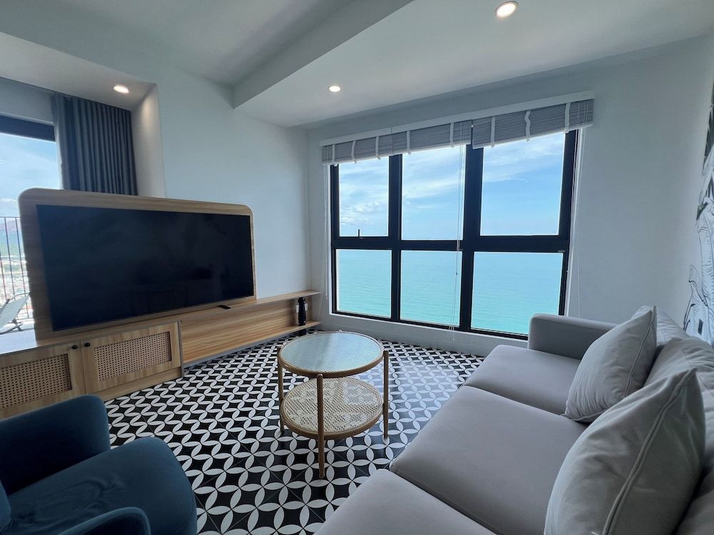 City Apartment, 3 Bedrooms, Beach View, Executive Level