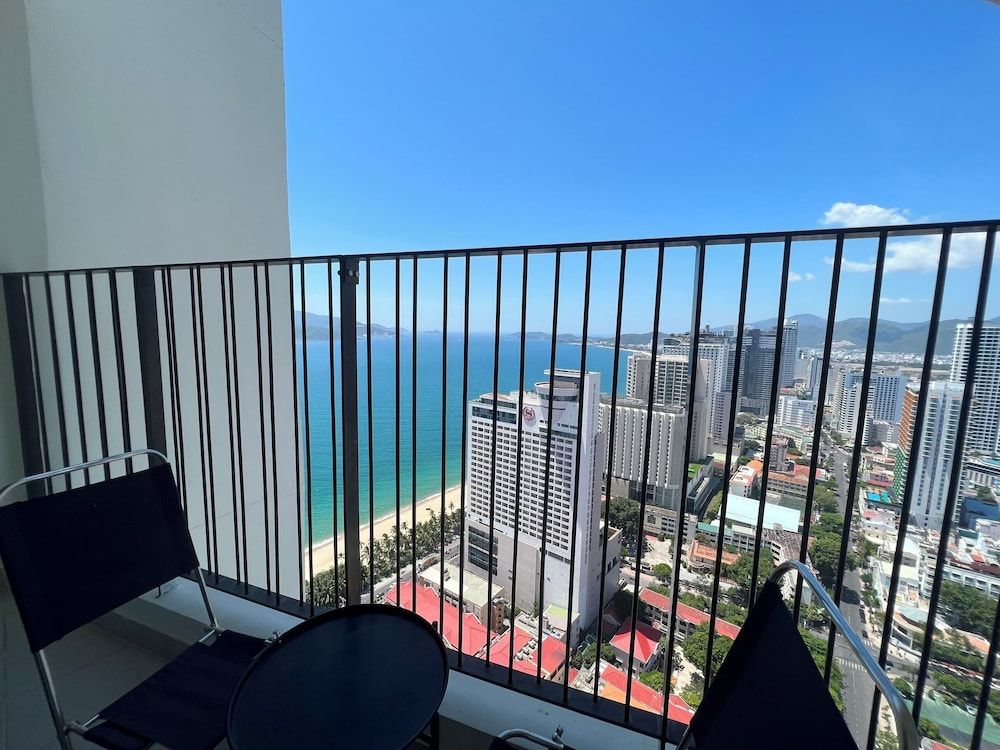 City Apartment, 2 Bedrooms, Balcony, Beach View