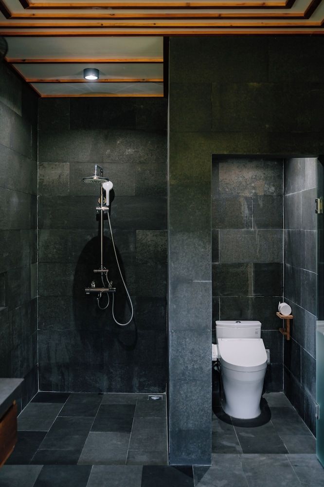 An Châng Retreat & Spa Luxury Bungalow, Balcony, Mountain View 3