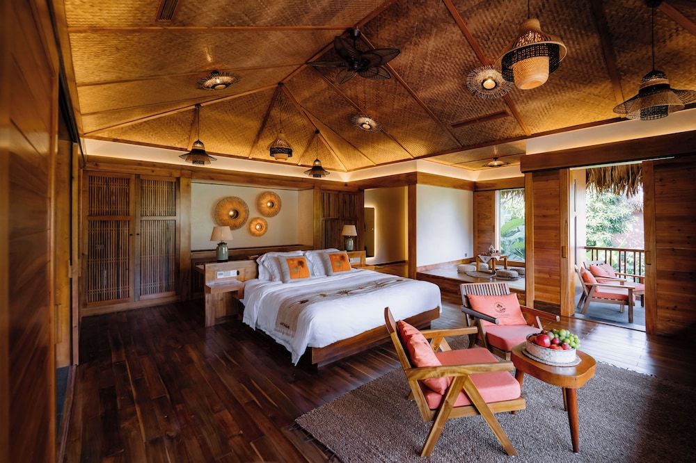 An Châng Retreat & Spa Luxury Bungalow, Balcony, Mountain View 9