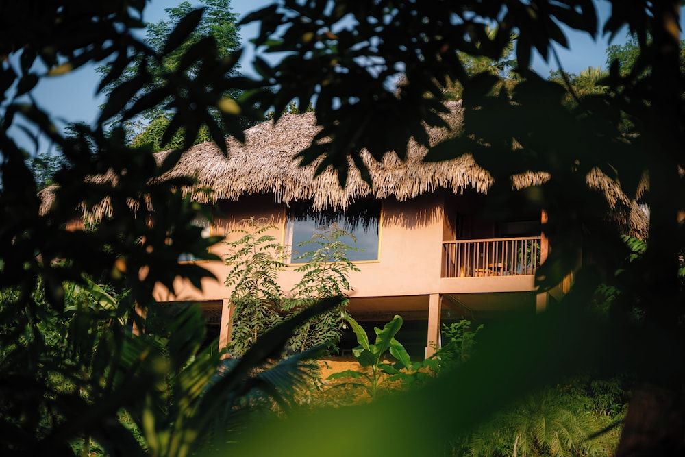 An Châng Retreat & Spa Romantic Bungalow, Balcony, Mountain View 8