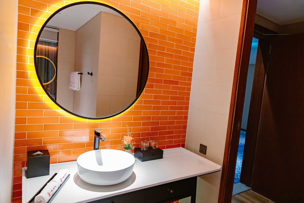 CENTRAL PLAZA HOTEL - MY THO Executive Double Room, River View 4