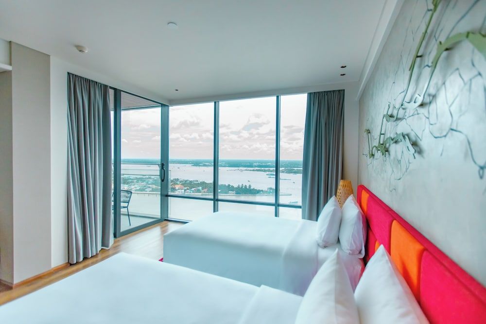 CENTRAL PLAZA HOTEL - MY THO Executive Suite Twin Room, River View 7