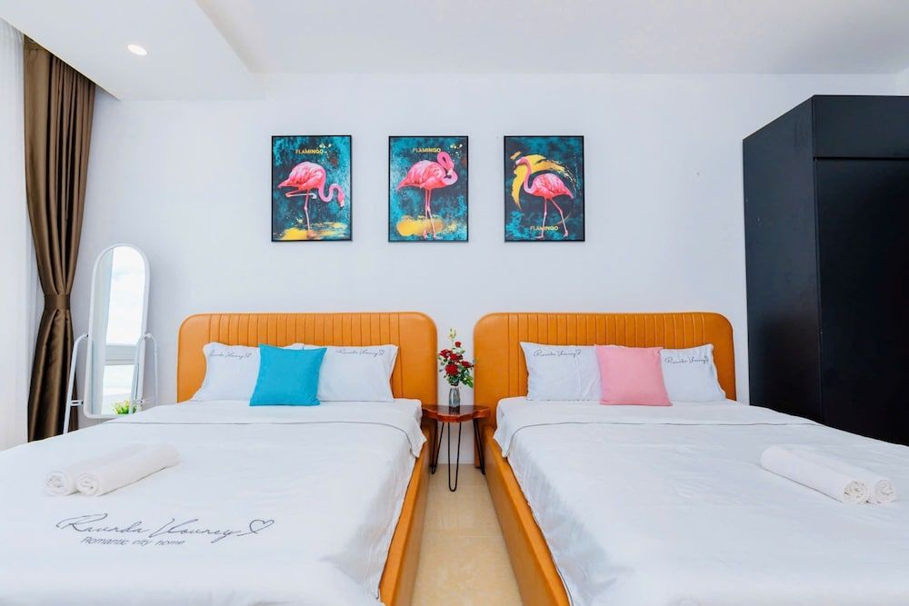 Luxury Apartment, 2 Bedrooms, Balcony, City View