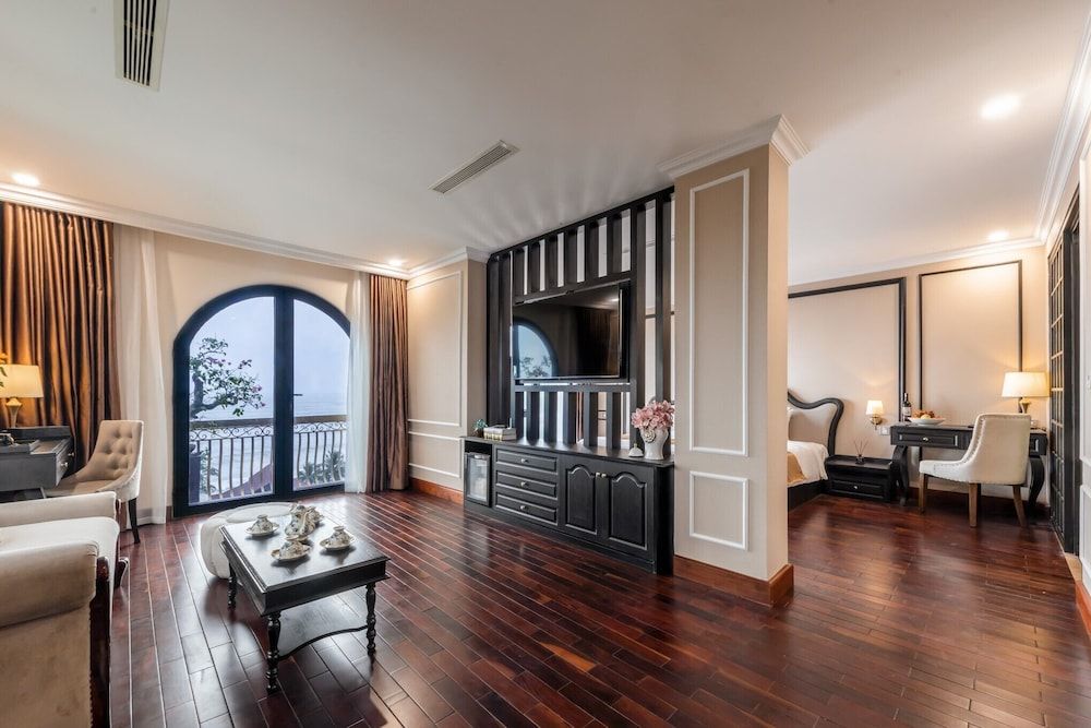 Mira Boutique Hotel Quy Nhon Signature Suite 3