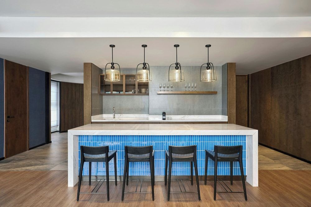 Four Points By Sheraton Ha Giang Presidential Suite, 1 King Bed 3