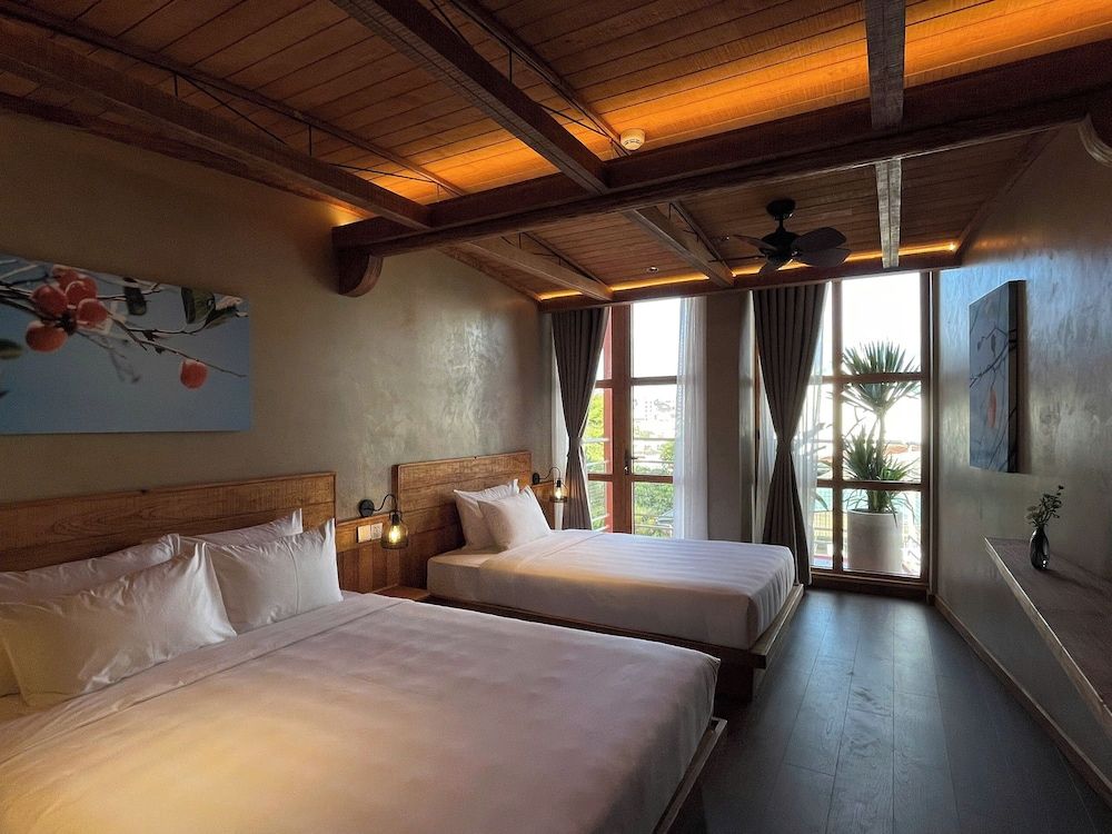 Deluxe Triple Room, Balcony, City View