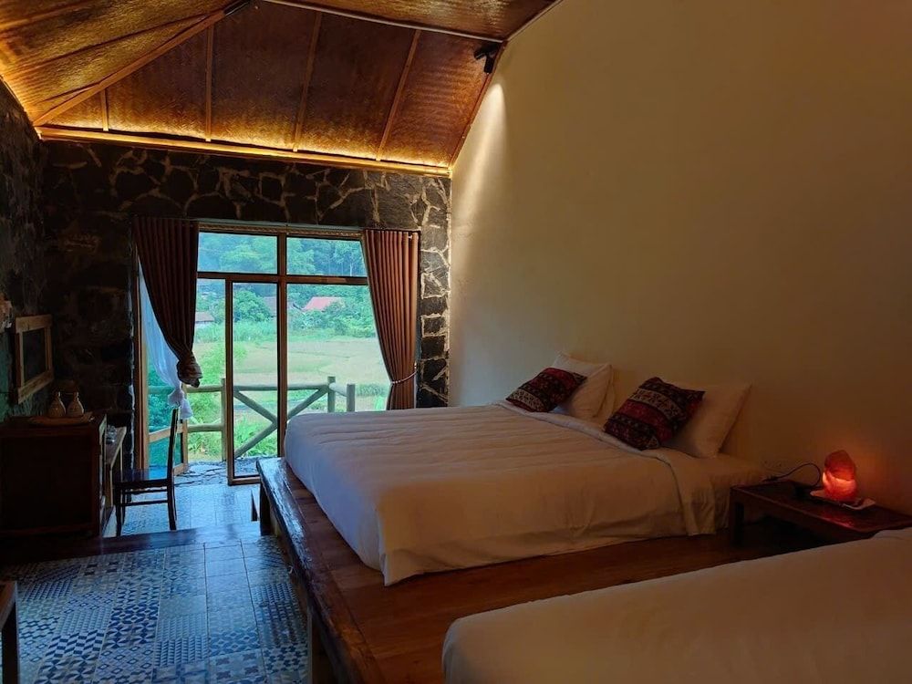 Ha Giang Ecolodge Deluxe Double or Twin Room, Hill View 8