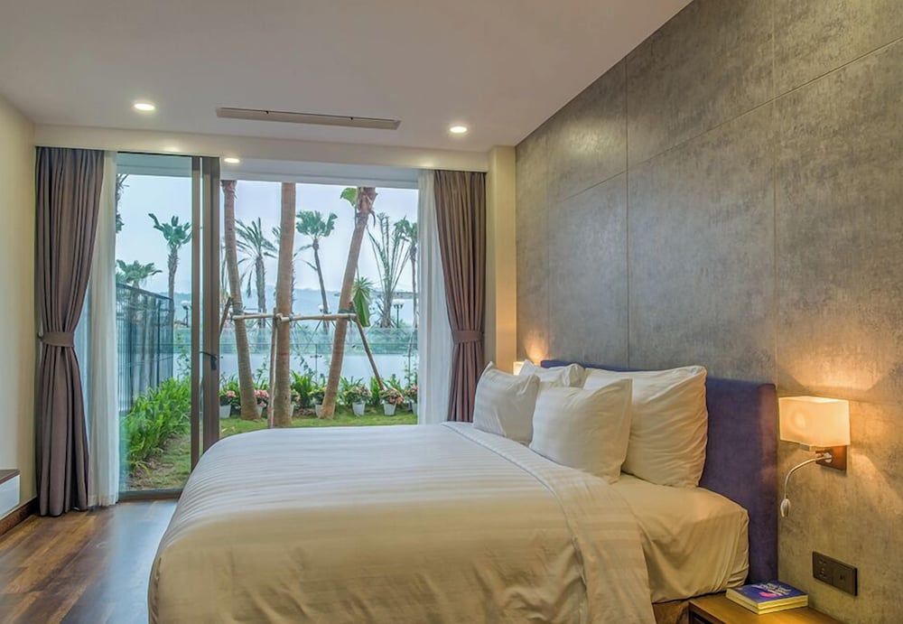 Flamingos Dai Lai Resort Luxury Deluxe Apartment 6