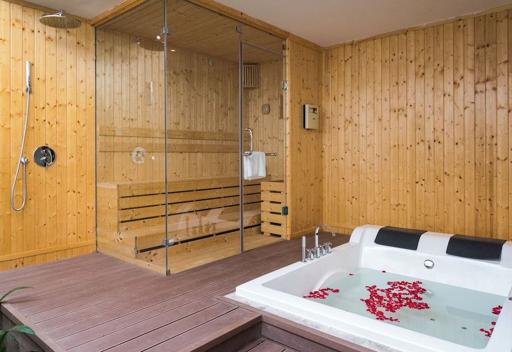 Flamingos Dai Lai Resort Luxury Family Villa 19