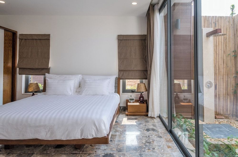 Flamingos Dai Lai Resort Luxury Family Villa 3