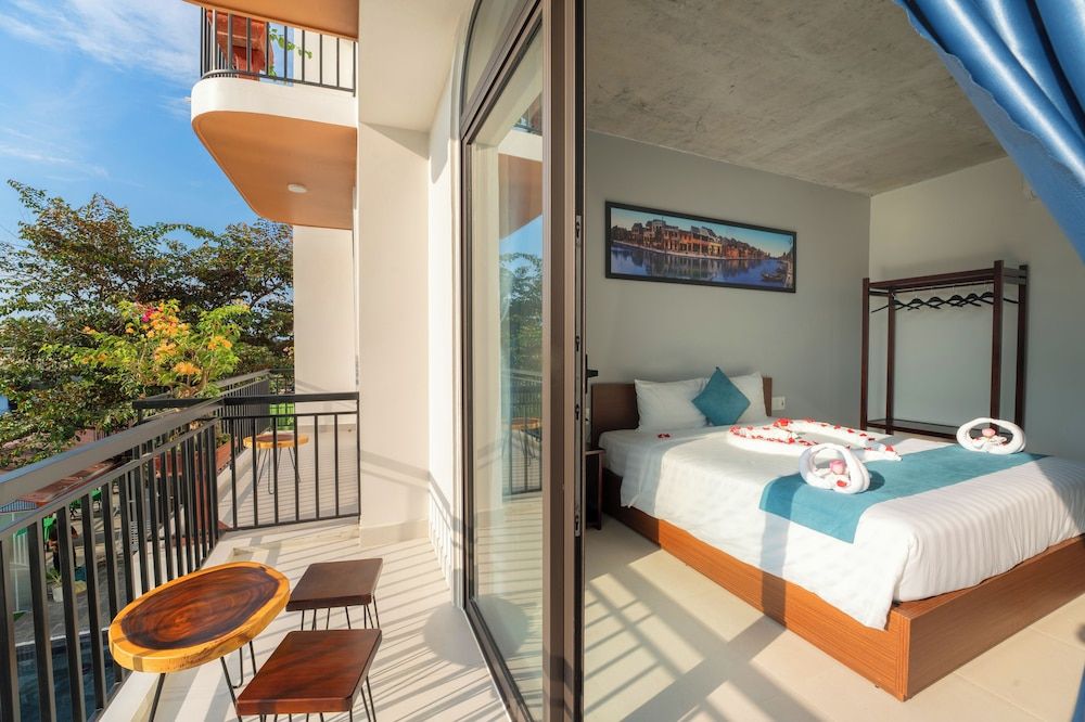 The Saltfield Hoi An Villa Deluxe Double Room, Pool View 5