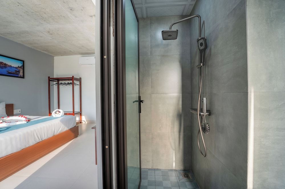 The Saltfield Hoi An Villa Deluxe Double Room, Pool View 9