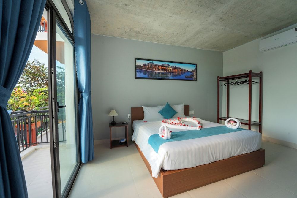 The Saltfield Hoi An Villa Deluxe Double Room, Pool View 6