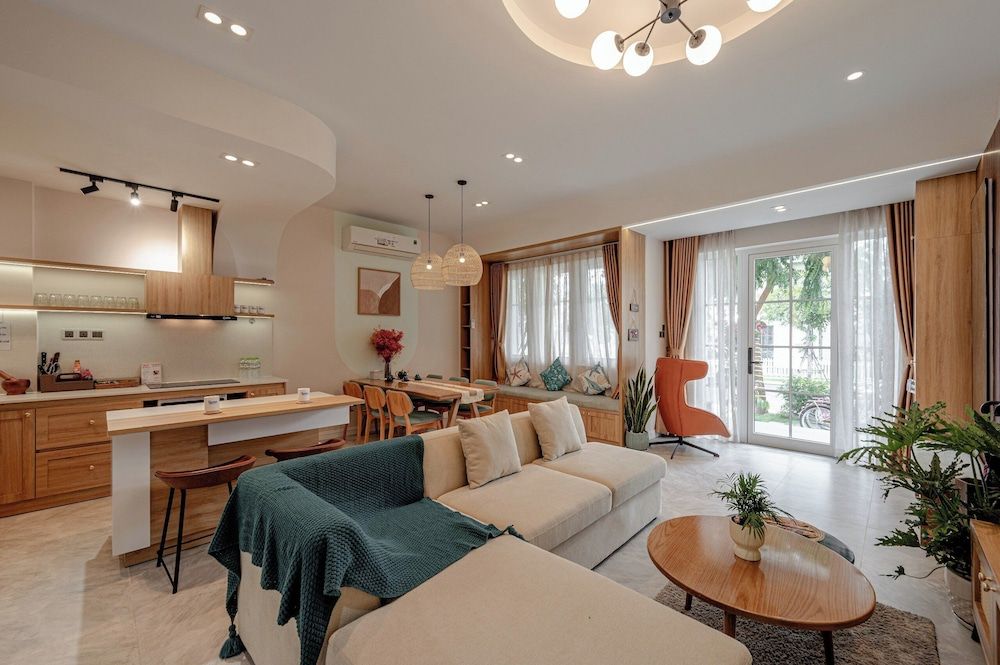 Luxury Villa, Balcony, Garden View
