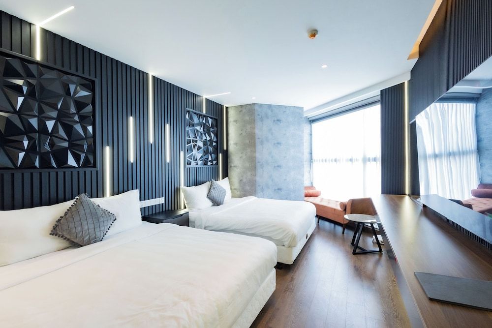 APEC CONTINENTAL CONDOTEL Family Studio Suite, 1 Bedroom, Sea View, Sea Facing 2