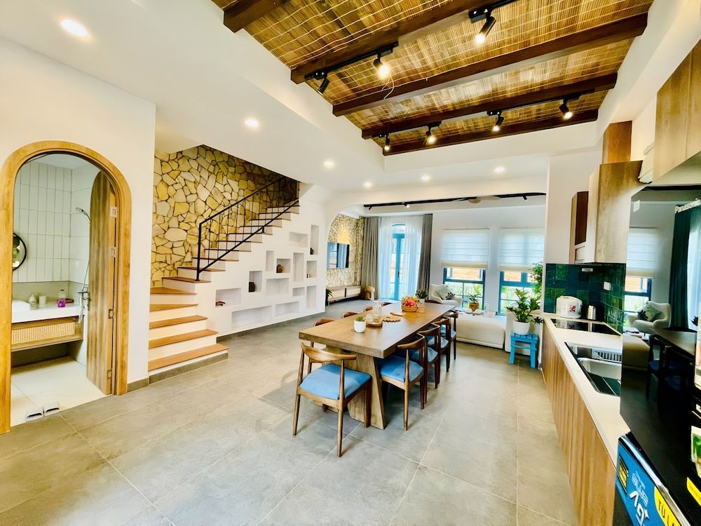 Deluxe Villa, 3 Bedrooms, Balcony, Garden View