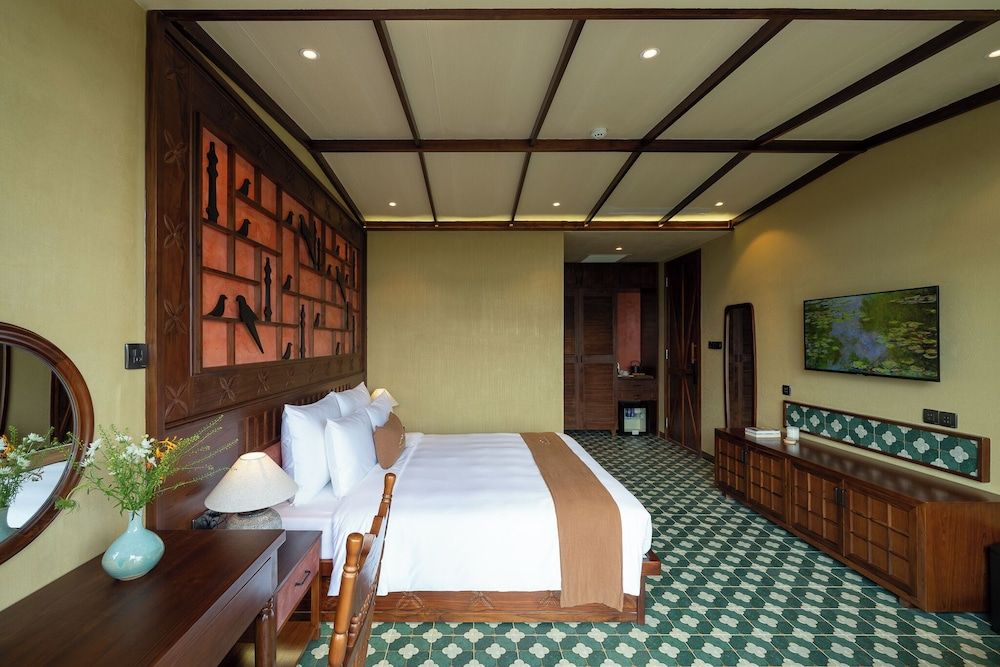 Suite, Mountain View