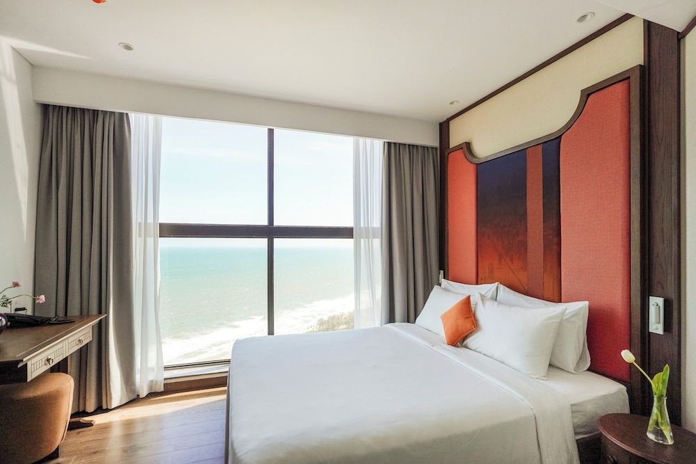 Deluxe Suite, Balcony, Sea View