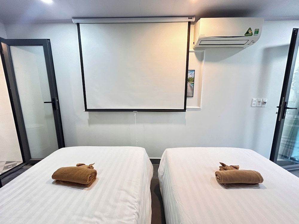 Deluxe Double or Twin Room, Partial Sea View, Beachfront