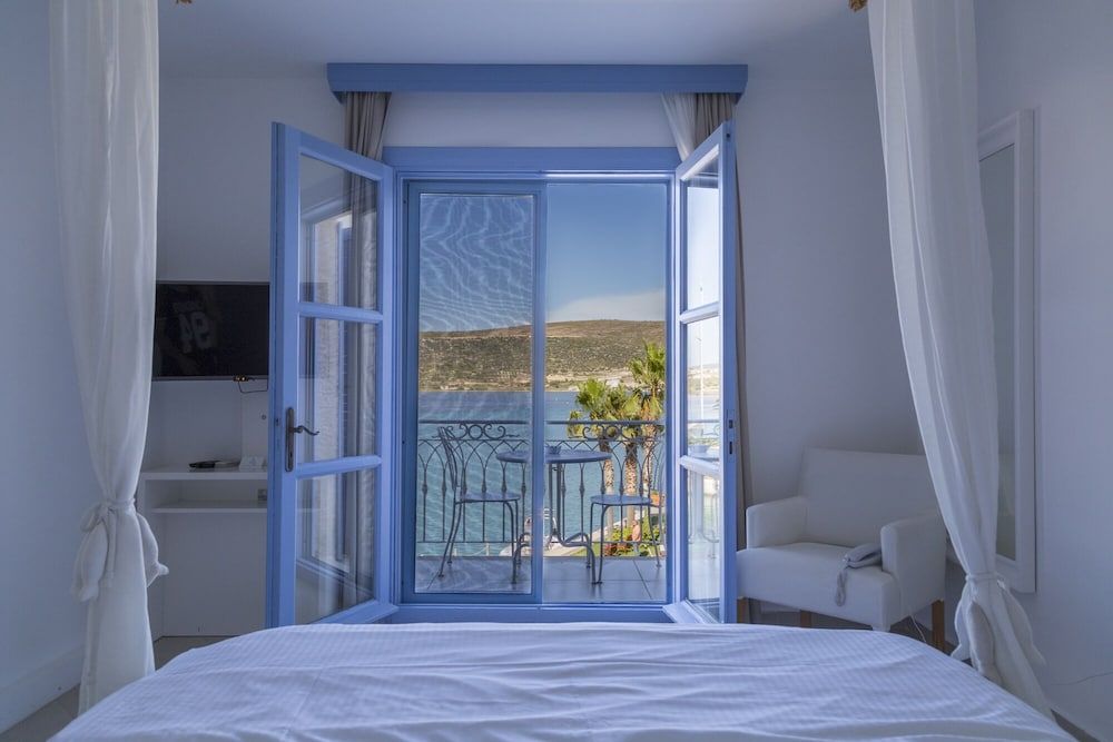 Port Alacati Hotel Standard Double Room, Sea View 13
