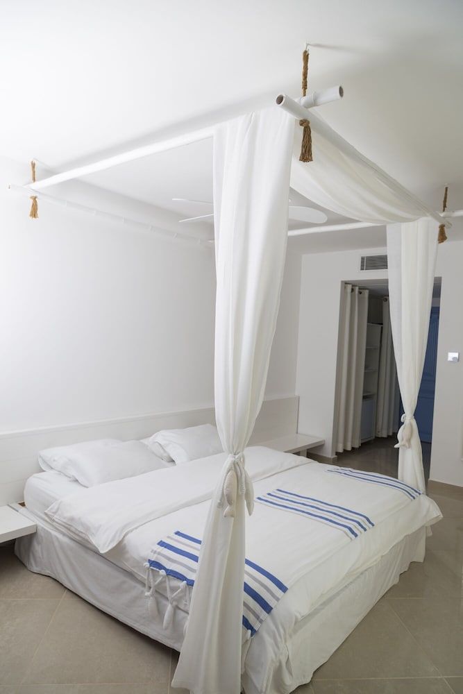 Port Alacati Hotel Standard Double Room, Sea View 8