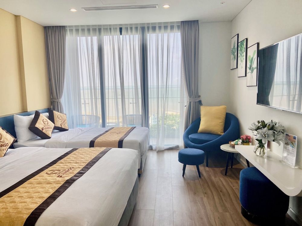 Hotel Sea View Deluxe Studio Suite, 1 Bedroom, Non Smoking, Beach View 3