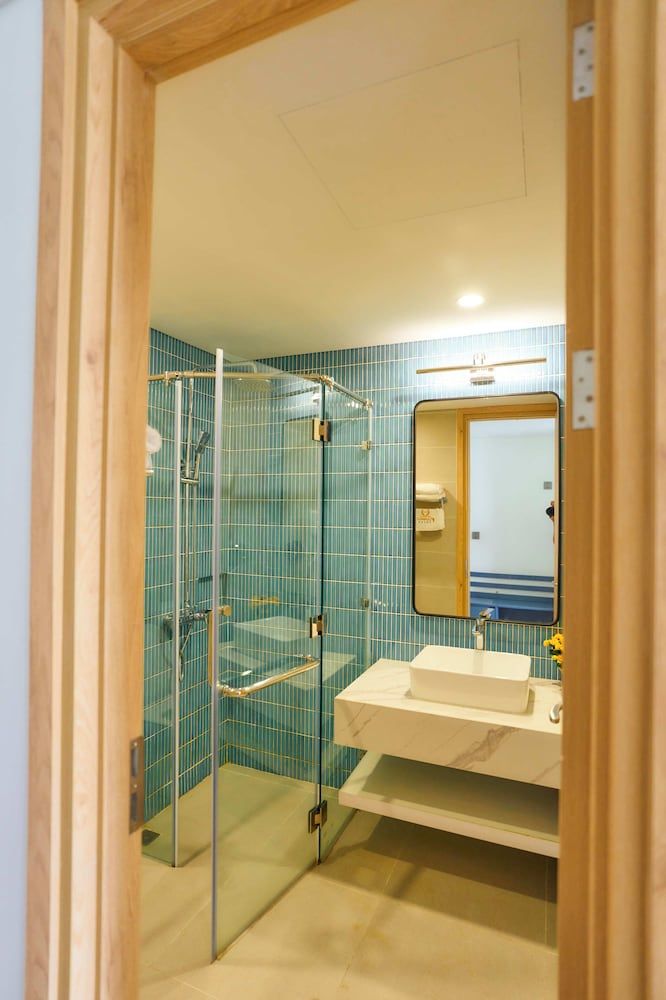 Hotel Sea View Deluxe Studio Suite, 1 Bedroom, Non Smoking, Beach View 16