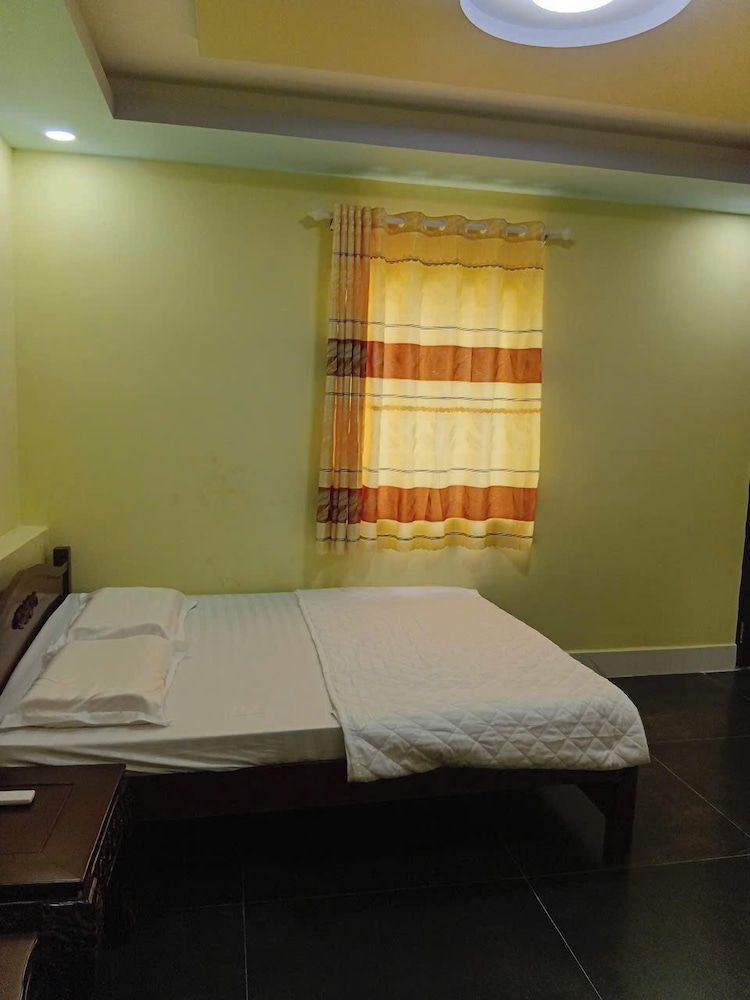 MOTEL DONG KHOI Romantic Room, City View