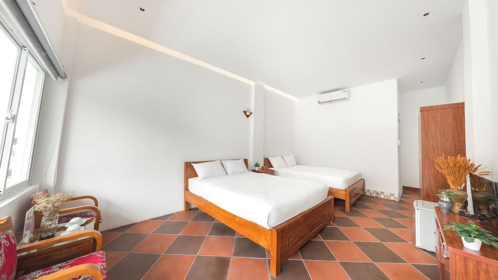 Family Double Room, City View