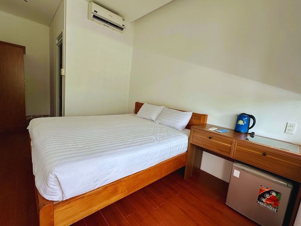 Standard Double Room, 1 King Bed, City View