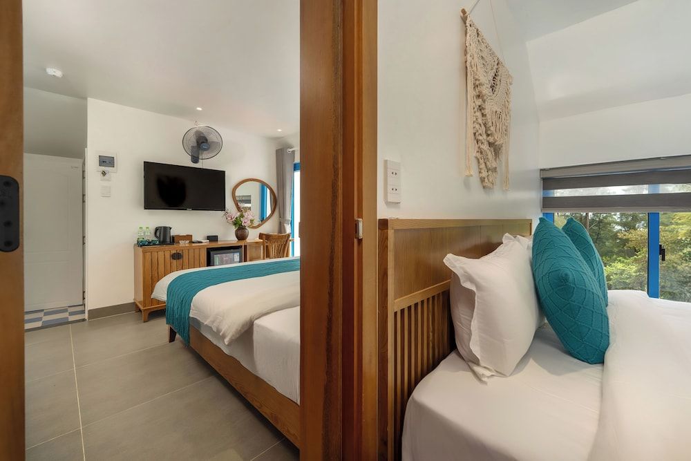 The Linh Coastline Villa Family Room, Multiple Beds, Balcony, City View