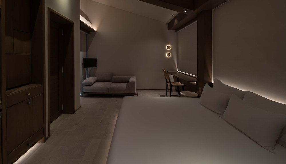 Harvest Day Hoi An Family Room, Courtyard View 3