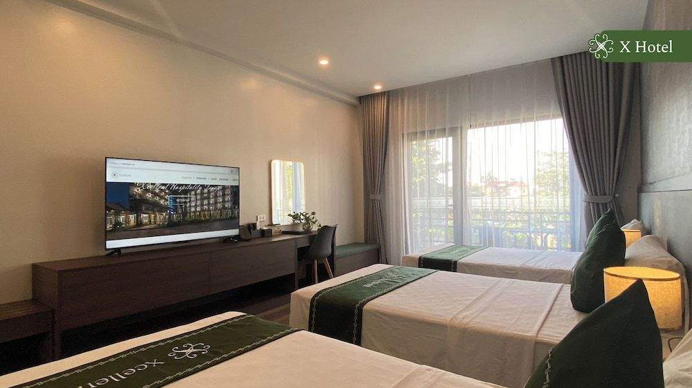 X Hotel Thai Nguyen Business Triple Room, Pool View 3