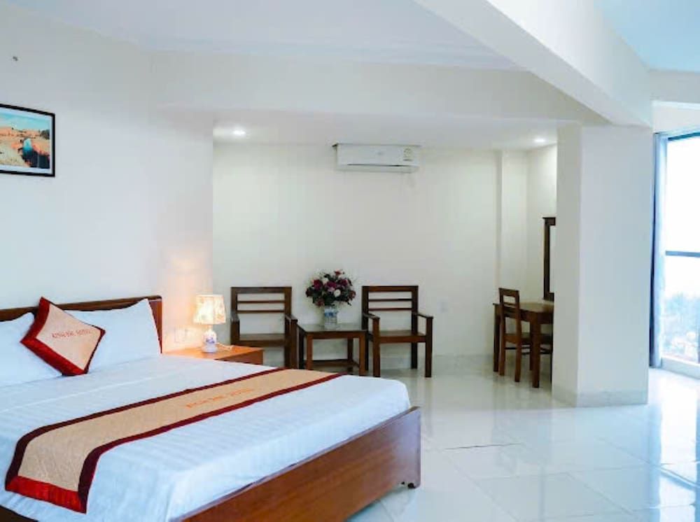 Kinh Bac Hotel Hai Tien Luxury Double Room, Balcony, Sea View 2