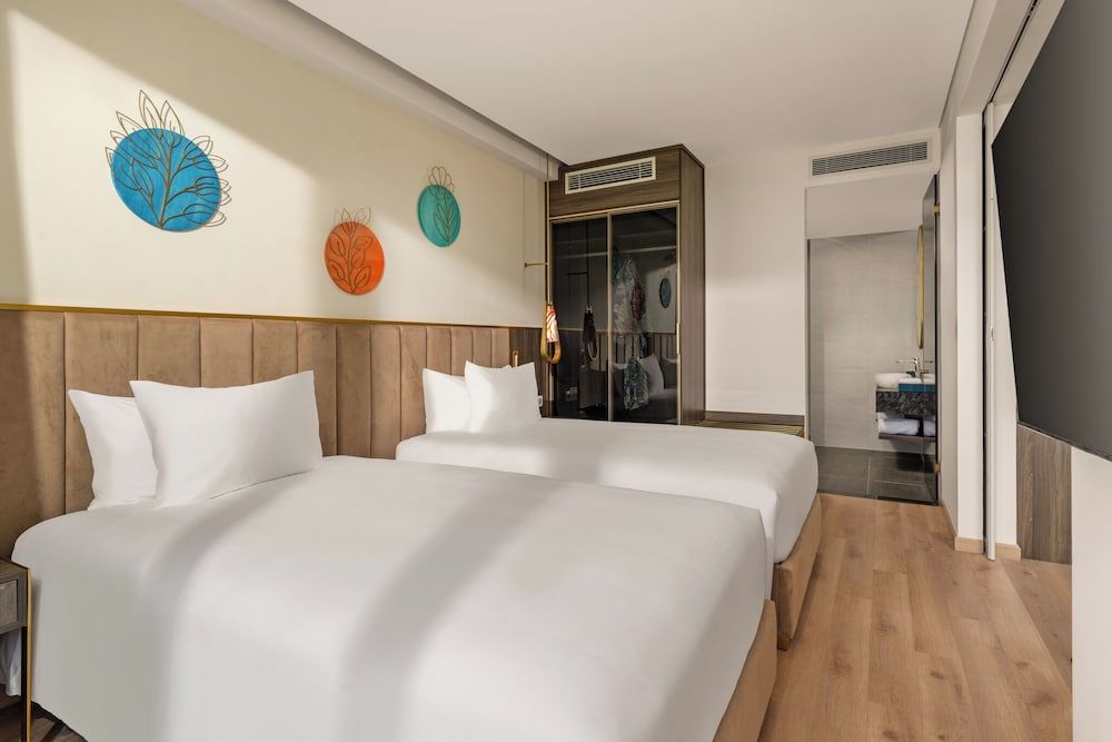 Hoi An Royal Beachfront Resort & Villas Oceanview 2-Bedroom Luxury Suite 5