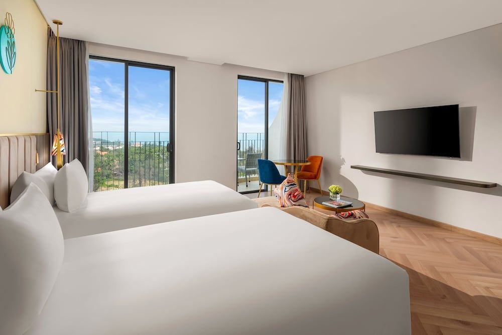 Hoi An Royal Beachfront Resort & Villas Premium Ocean View Twin Room 2